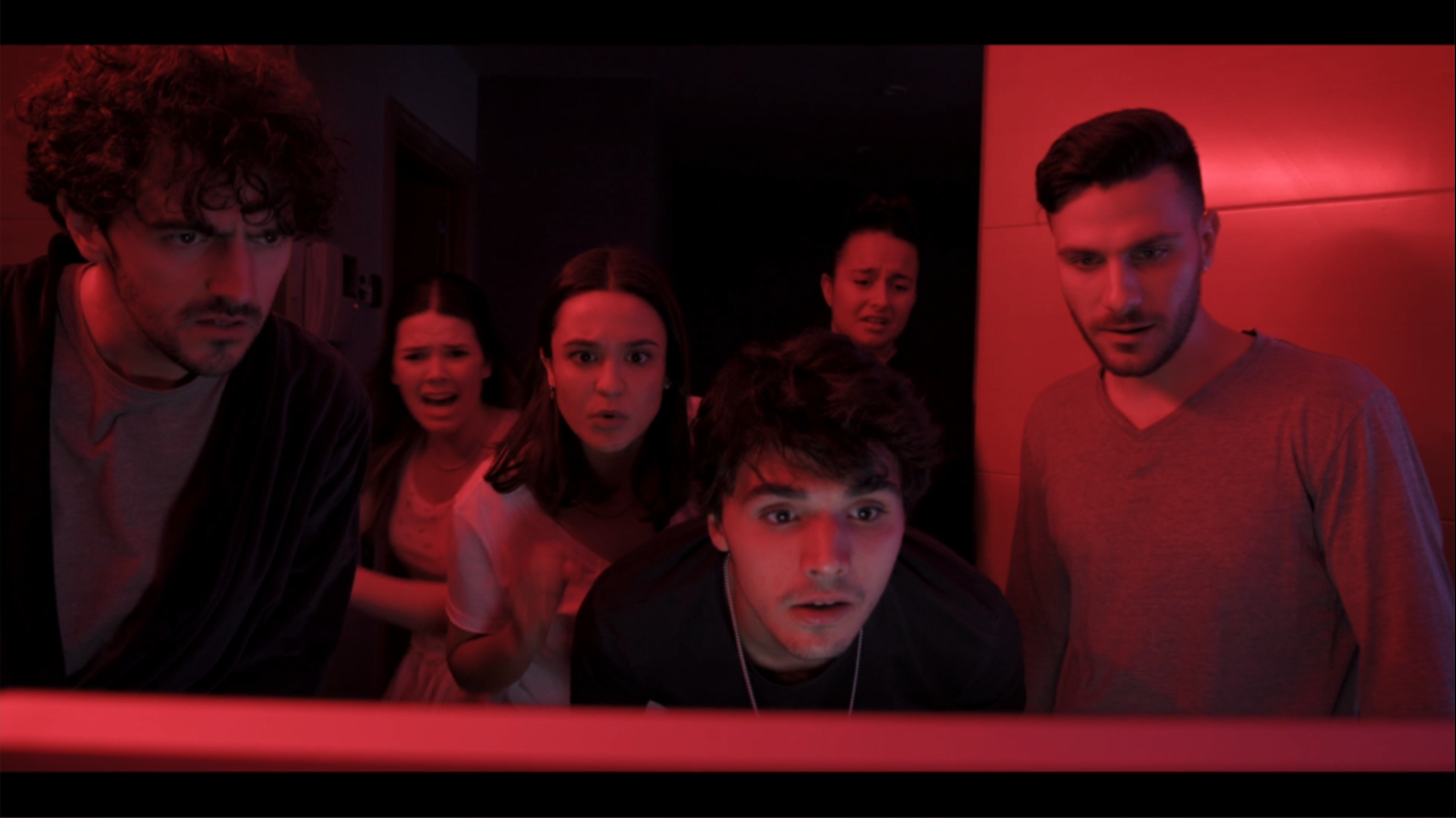 Miniatura del capítulo piloto de la serie Ésser(s)